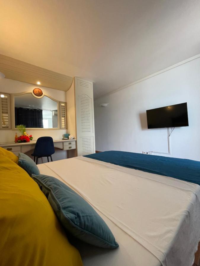 Appartement Vue Mer A 2 Minutes A Pied Des Plages Tartane La Trinite Exterior photo