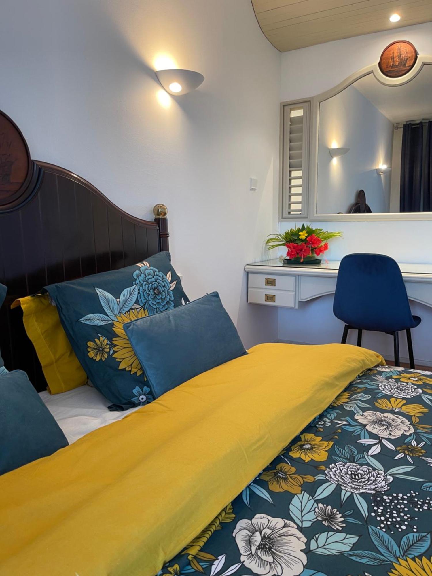 Appartement Vue Mer A 2 Minutes A Pied Des Plages Tartane La Trinite Exterior photo